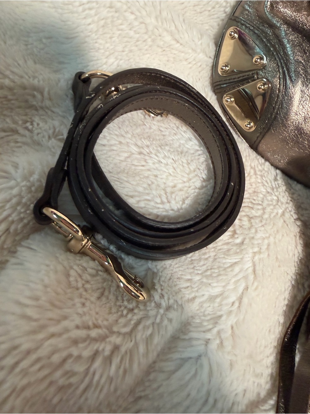 Gucci Small Indy Babouska Metallic Leather Bamboo Tassel Bag - Picture 6 of 16